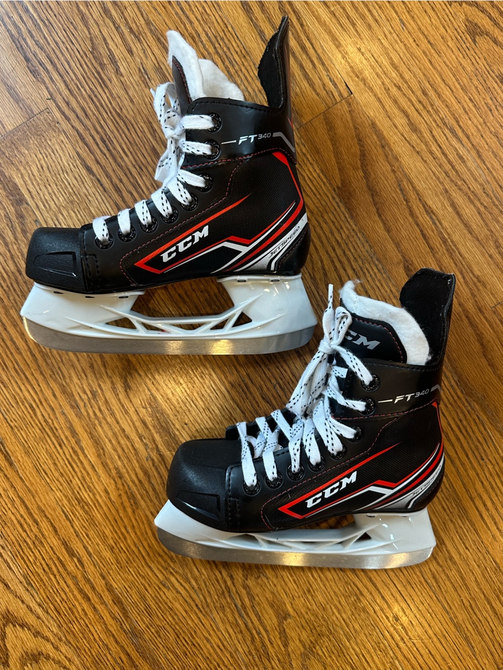 CCM Youth Black Hockey Skates — Size 13Y